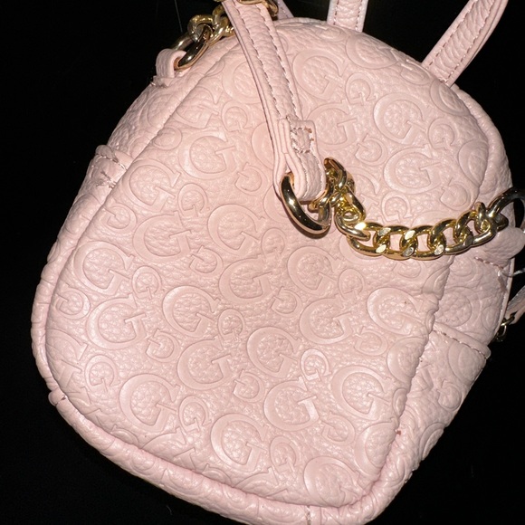 Guess Crossbody - Picture 2 of 5